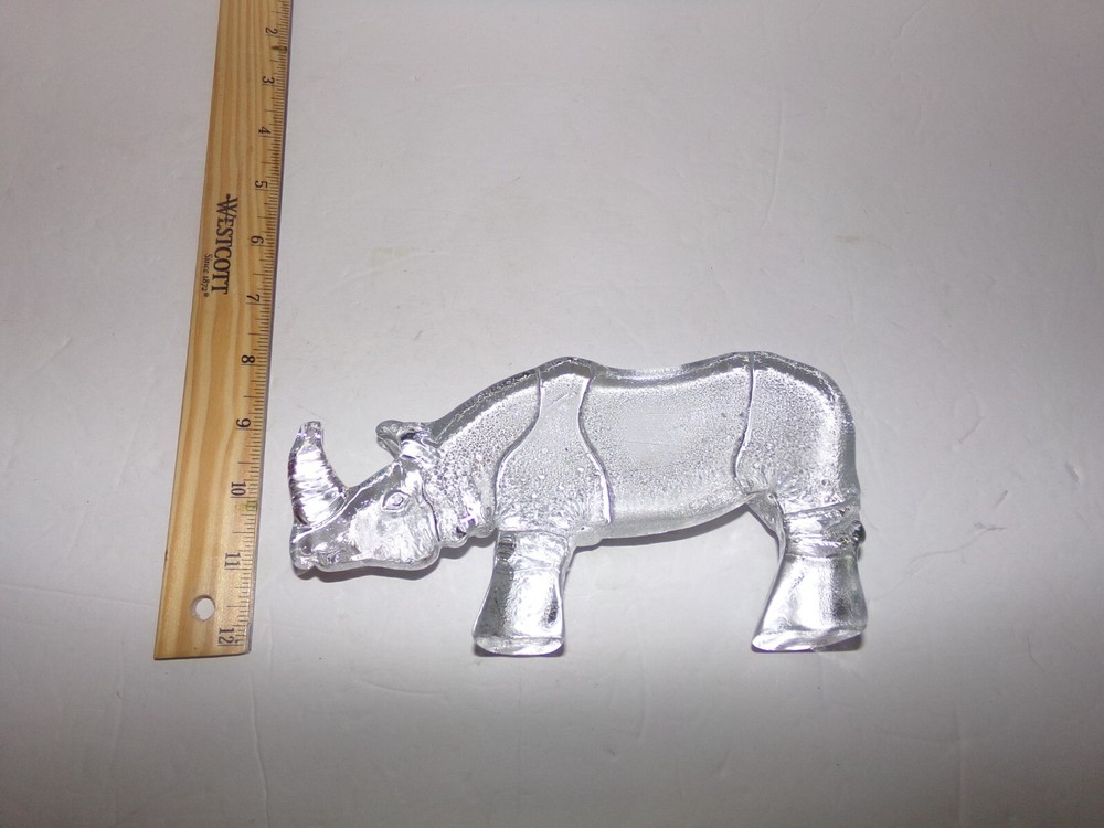 FLAT SOLID GLASS African rhino