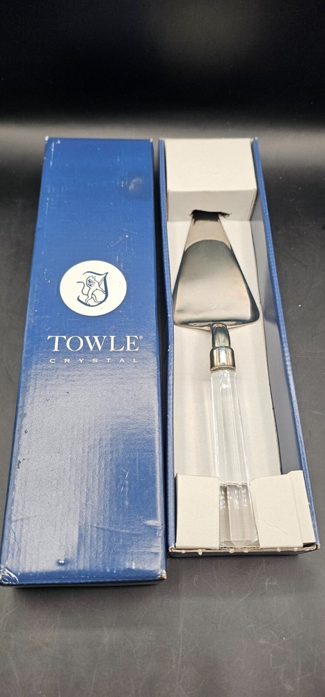 Towle Crystal Charis Cake Server 06145 - READ