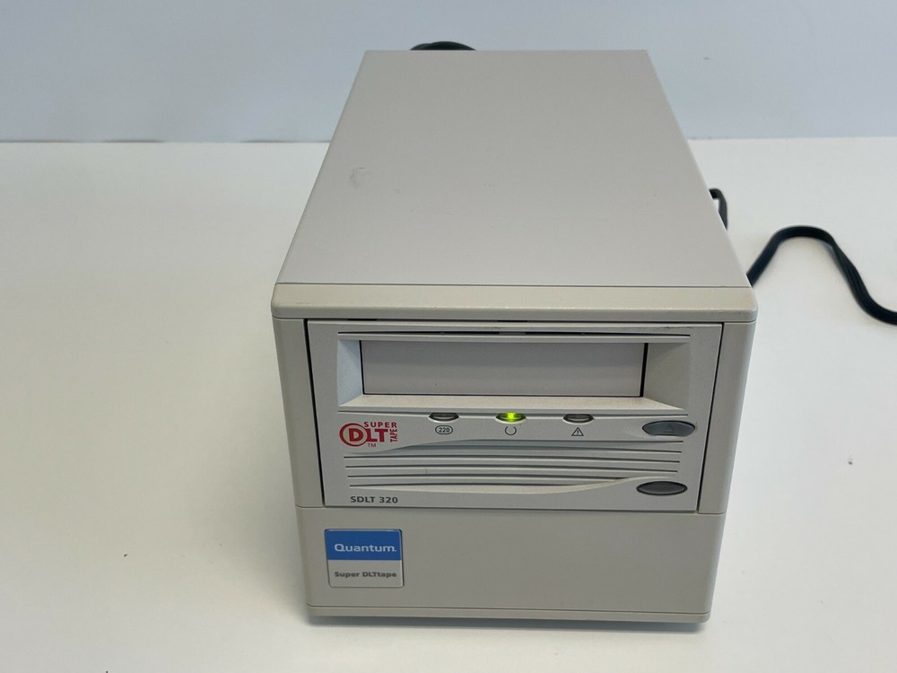 Quantum SDLT 320 External Tape Drive - Power Tested Only