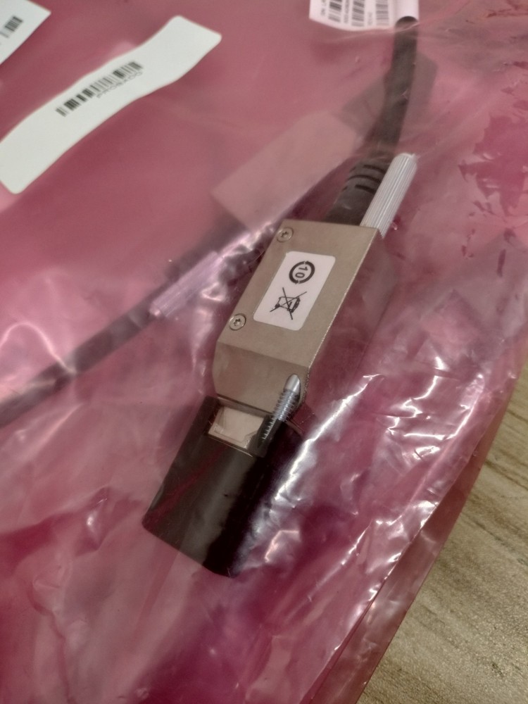 LOT OF 4 - STACK-T2-1M V03 Cisco StackWise Type-2 Stacking Cable 800-40806-03