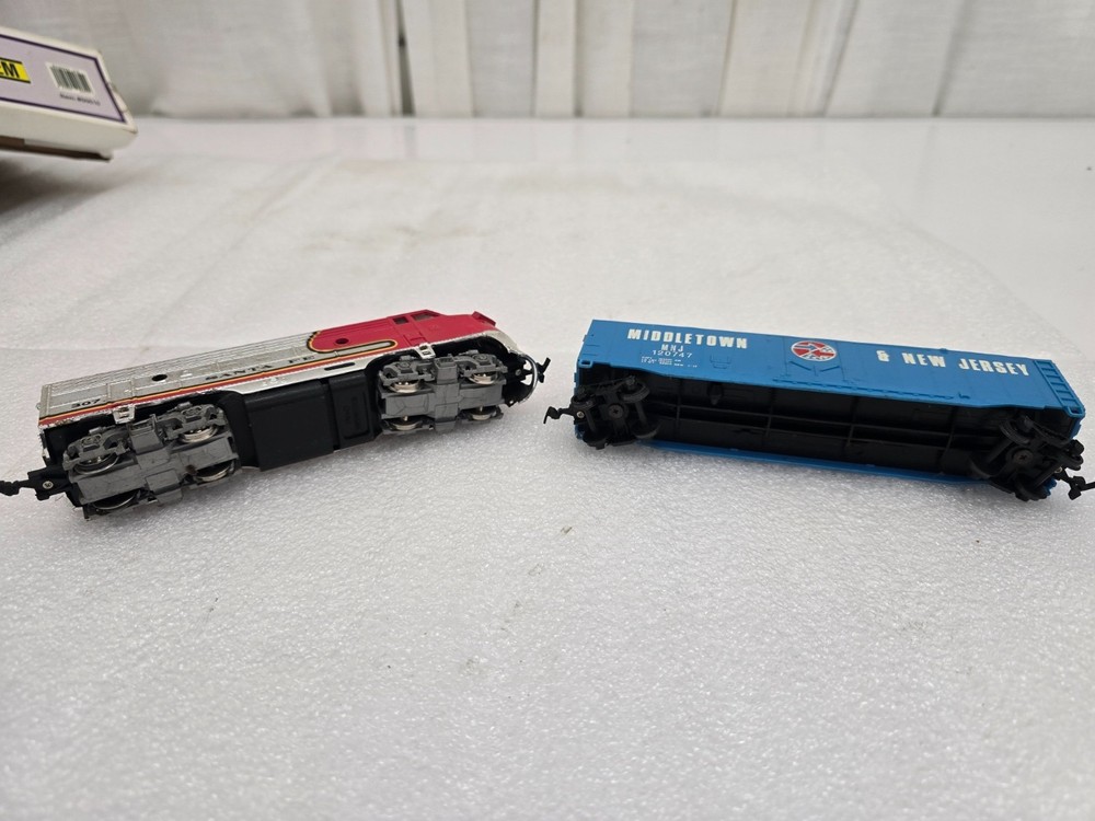 Bachman Galaxy HO Scale Train EZ Track System Read