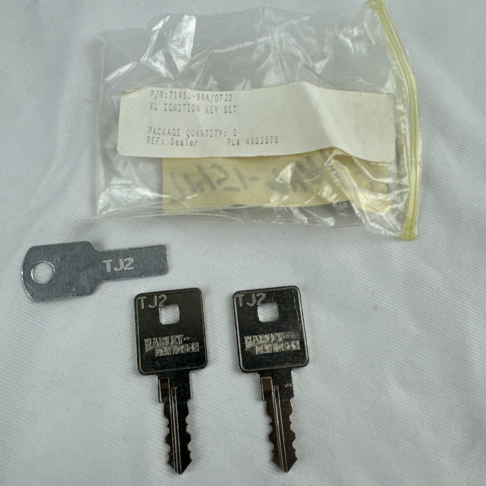 HARLEY-DAVIDSON GENUINE KEY SET 71451-94A OTJ2