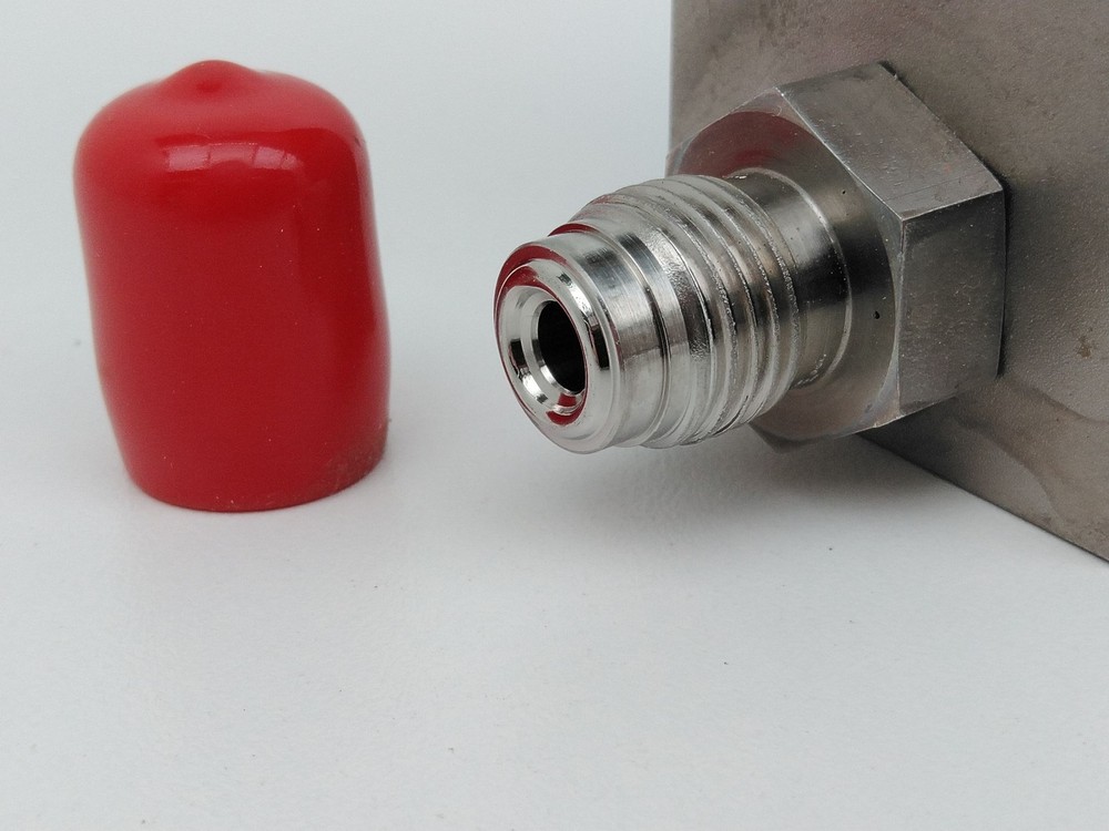 Brooks Instrument 5850S / 1BC1EA1ECZAA1A Smart Mass Flow Controller