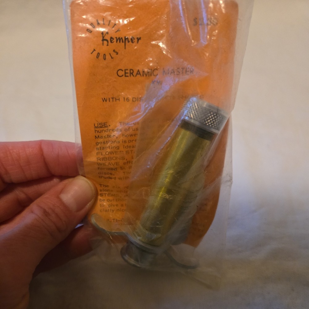 Vintage Kemper Quality Tools Ceramic Master With 16 Discs NOS