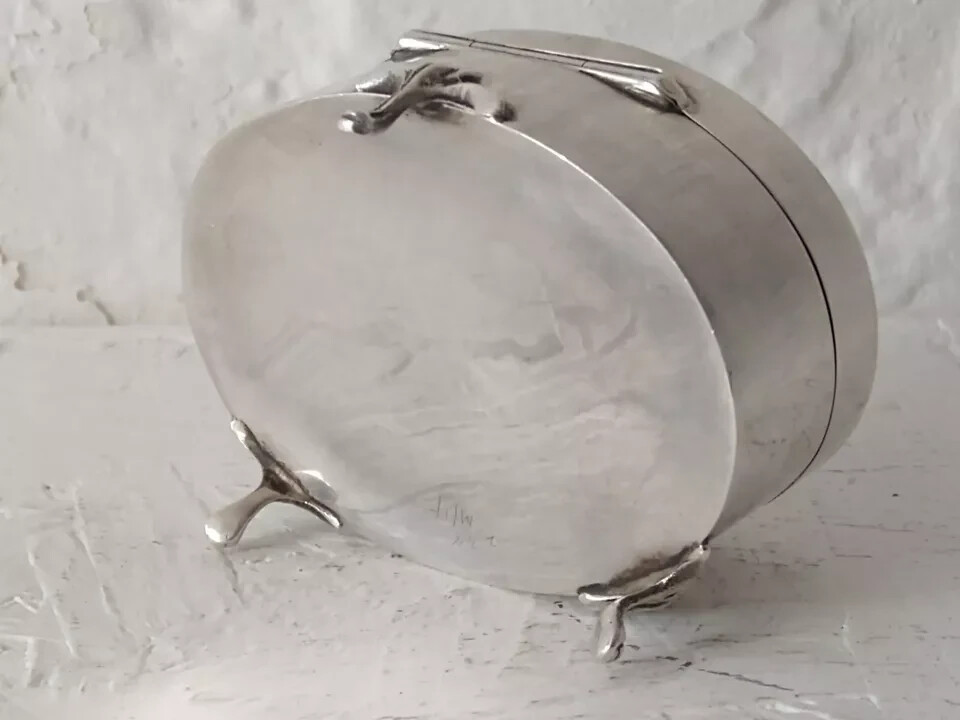 Antique Solid Silver Trinket Box - Birm. 1919.