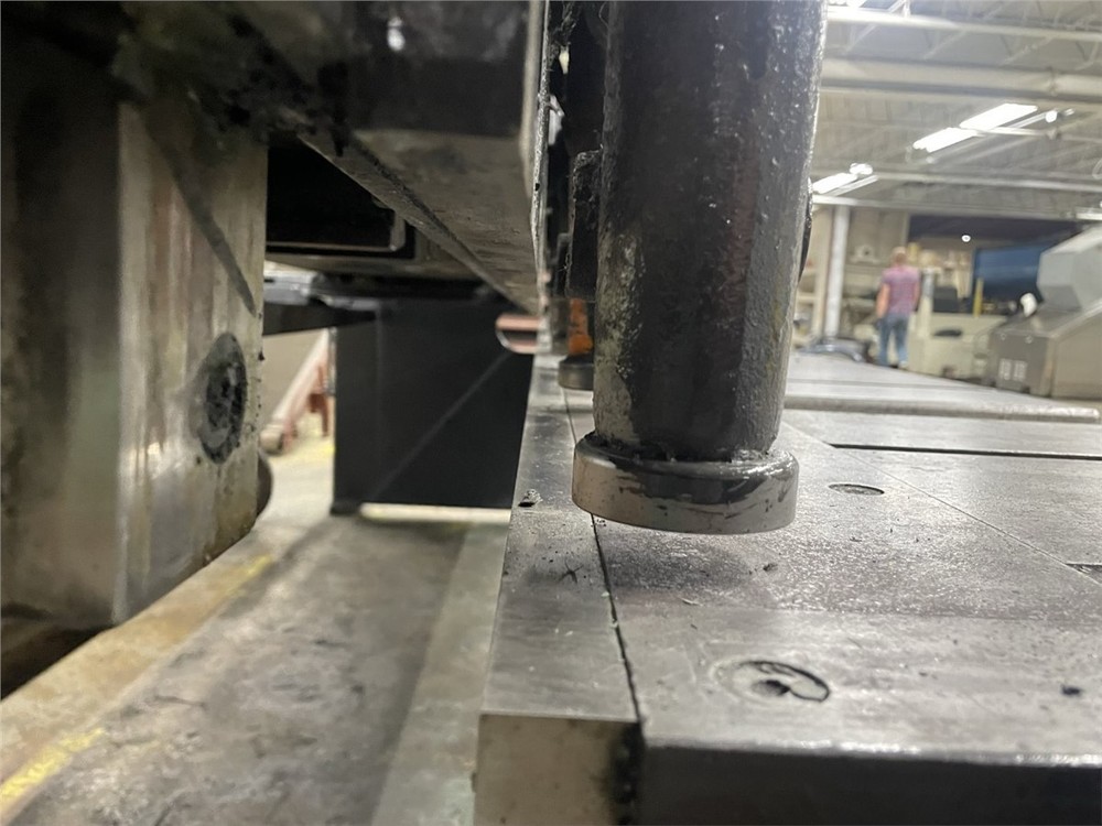 10' Wide Cincinnati 1010 Shear