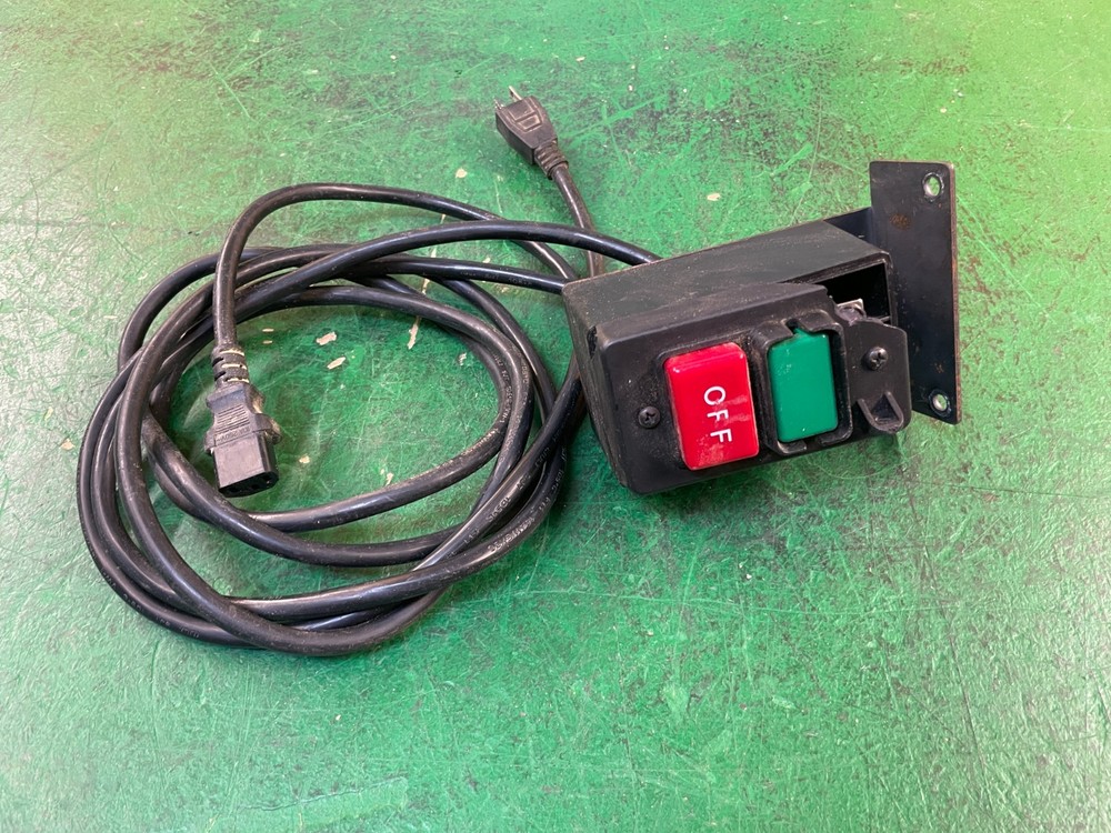 CRACKED FRONT - Duracraft D35510 Table Saw On/Off Switch