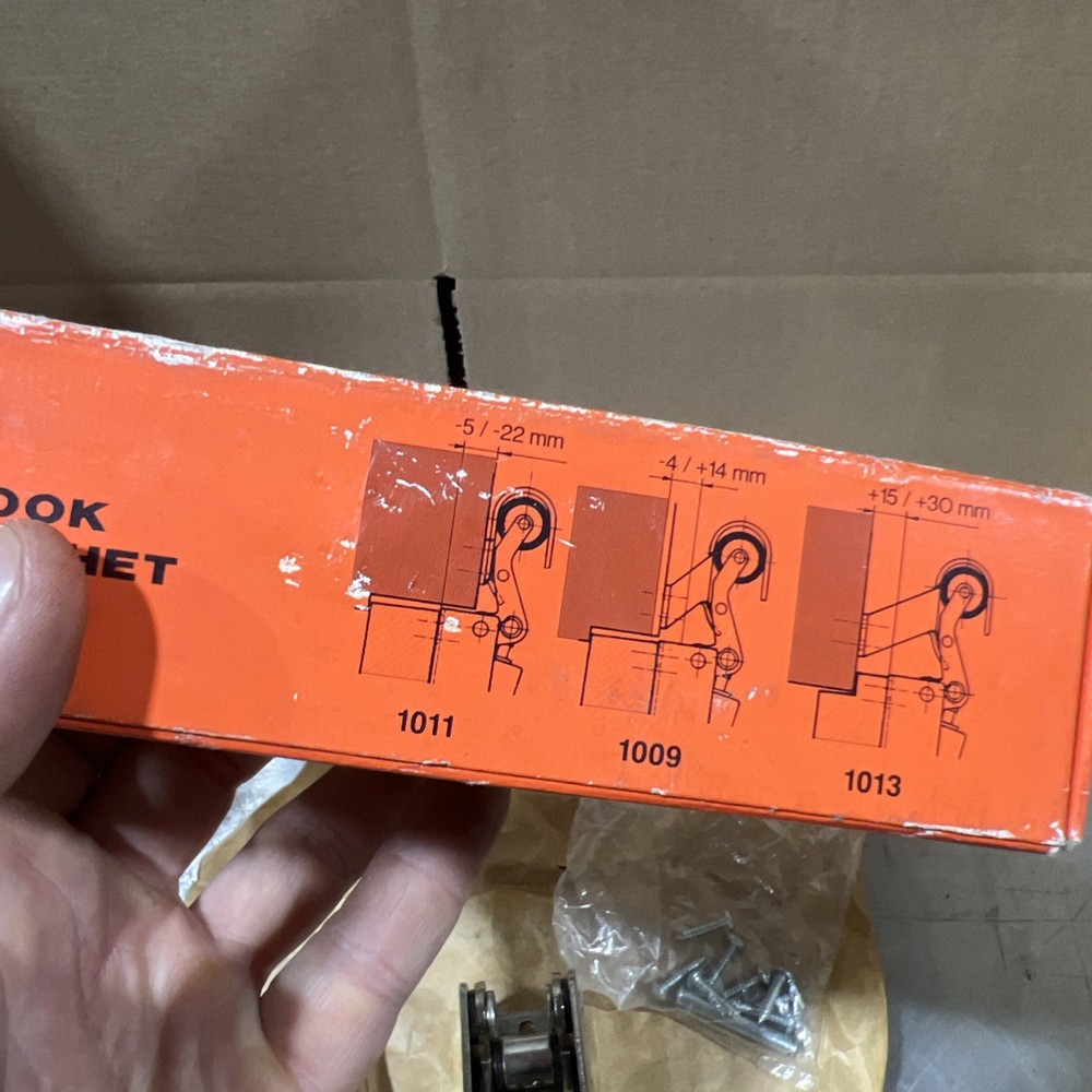 DICTATOR Door Check 1009 Ni (Nos Surplus) Partial Assembly. Missing Hook