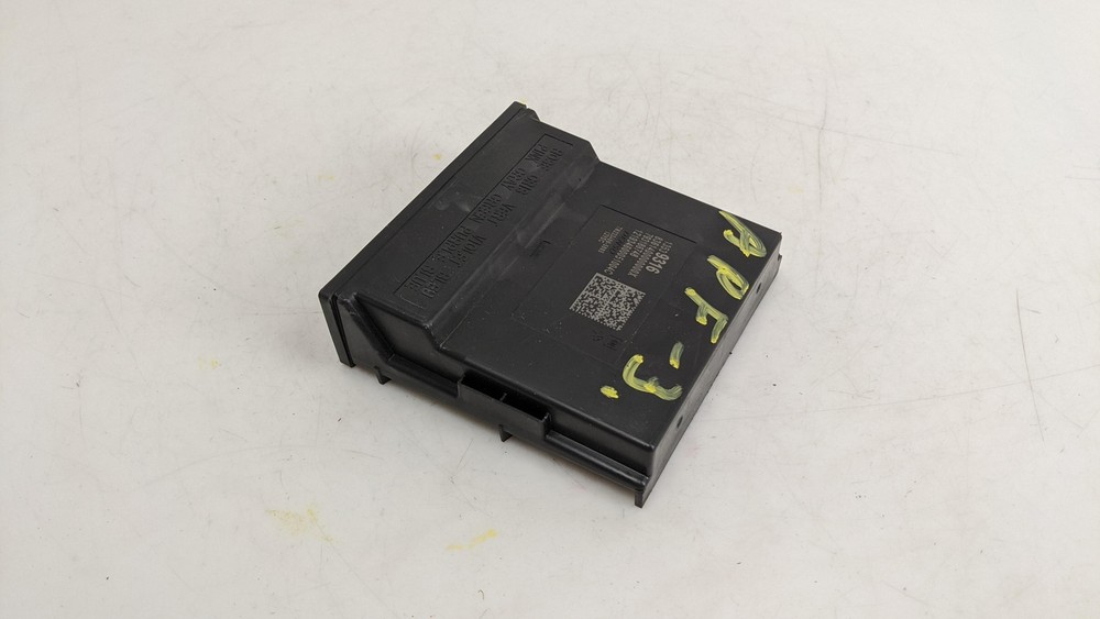 Headlight Control Module 2020 Cadillac CT5 13539316 2021