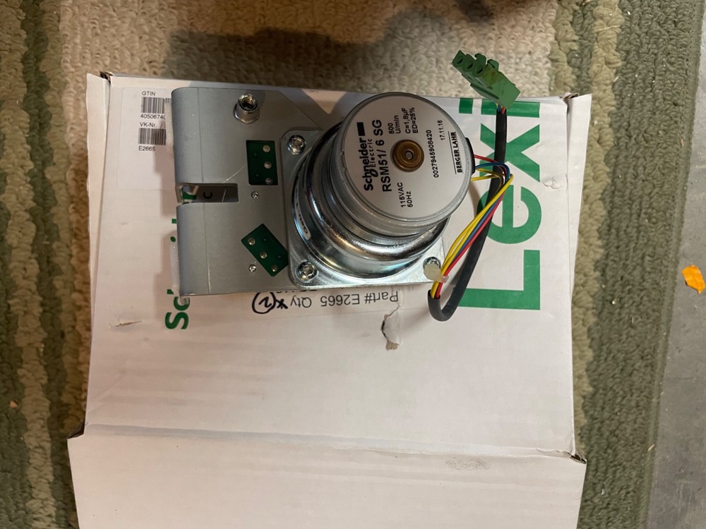 Hettich Centrifuge Lock Lid Closer assembly. E2665