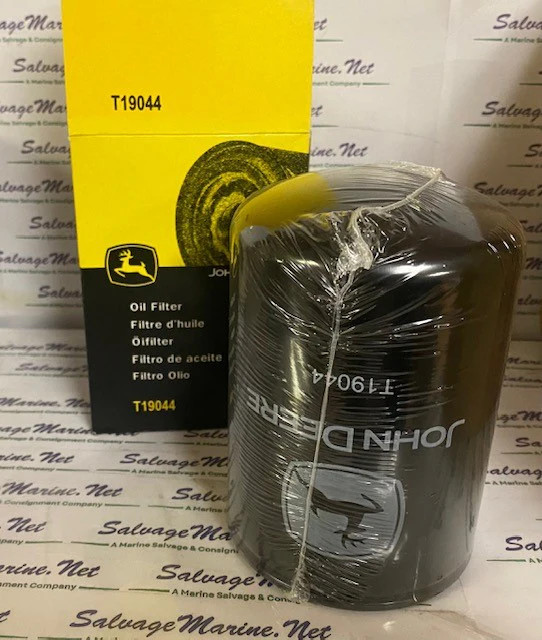 John Deere #T19044 Oil Filter.