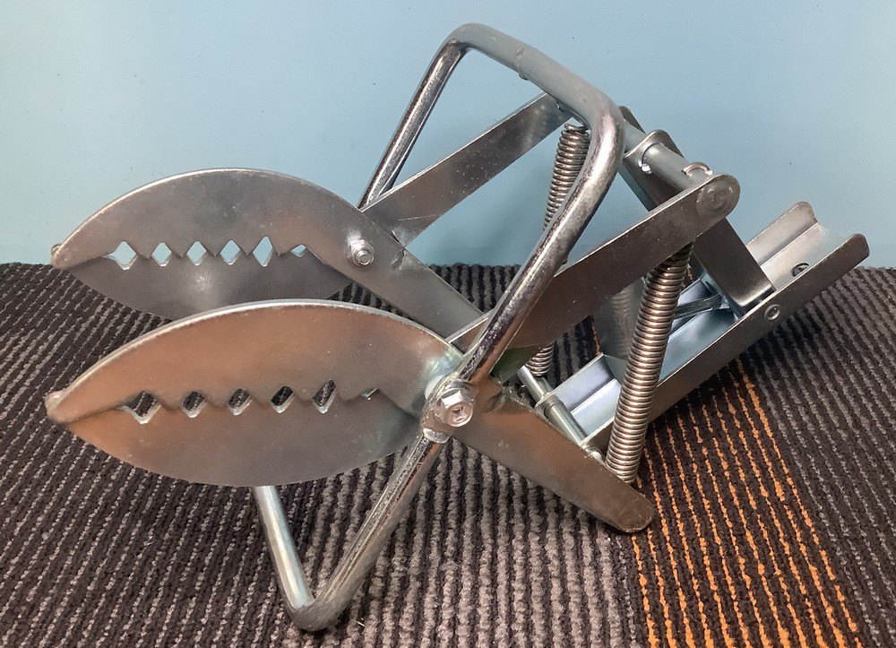 Upgraded Mole Scissor Trap, Mole Trap for Lawns, Easy Step Setup, Efficient