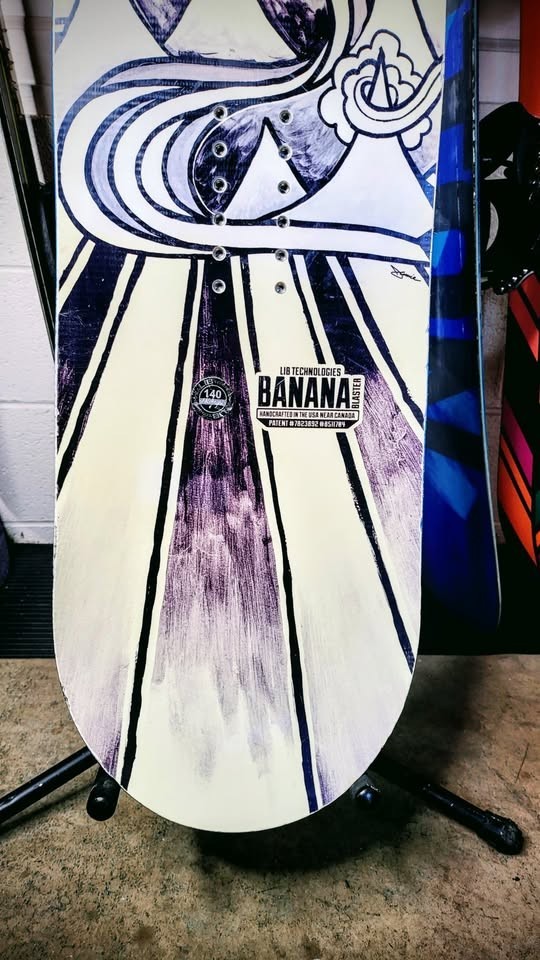 Lib Tech Banana Blaster 140CM Snowboard (Good)