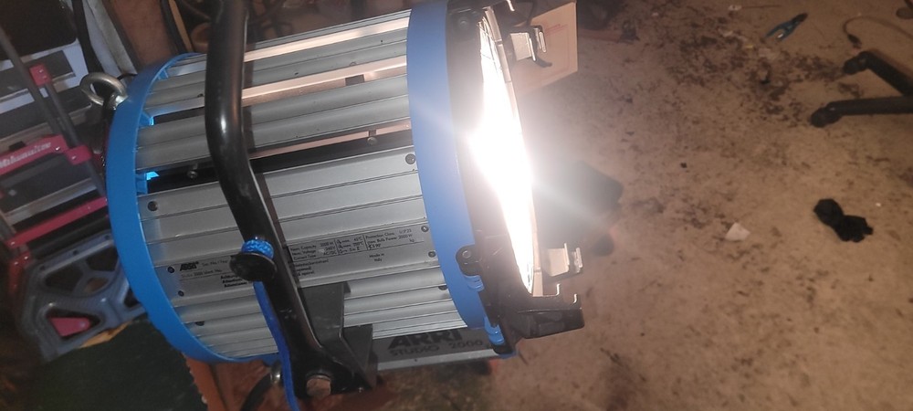 ARRI STUDIO 2000 Tungsten 10'' LENS 1989