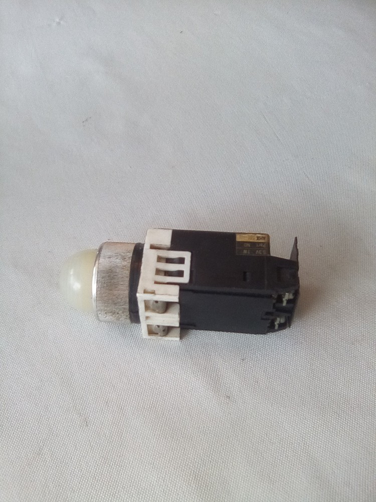 Fuji AH22-Z White Command Switch Light