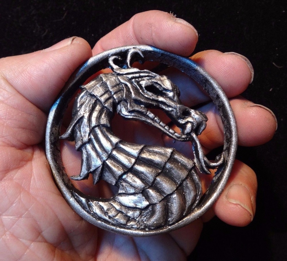 Mortal Combat badge pin