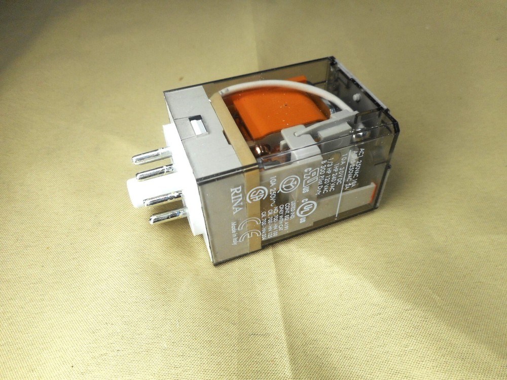 Allen Bradley 700-HA32A1 relay, (NIB)