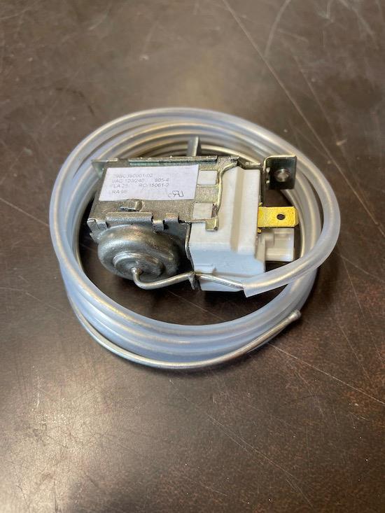 BEVERAGE AIR 79BC390001-02 TEMPERATURE CTL 120/240VAC