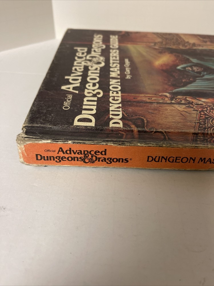 Advanced Dungeons & Dragons Dungeon Masters Guide 1979 Revised TSR Gary Gygax