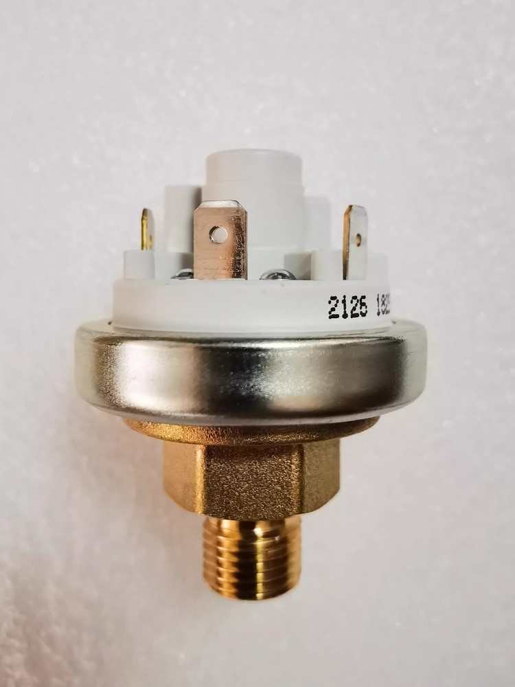 1pcs BECK 5215-30 Pressure Switch Pressure Sensor