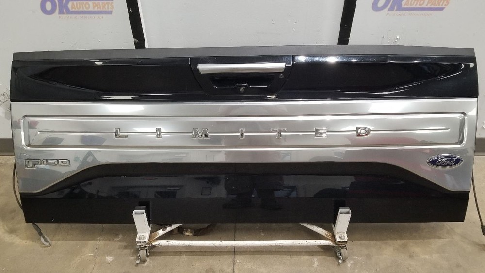 16 FORD F150 LIMITED REAR TAILGATE ASSEMBLY WITH TAILGATE STEP BLACK