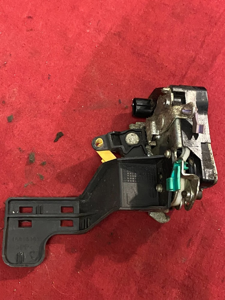 GECOM DRIVERS Side Door Latch 1120032 GECOM LEFT HAND