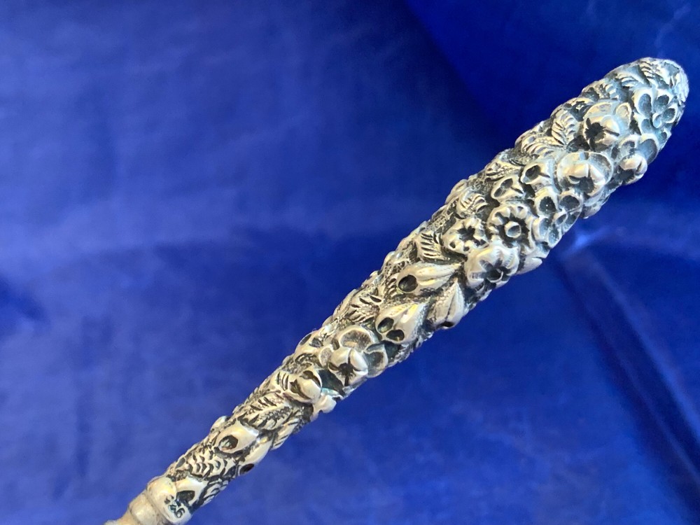 Antique Sterling Silver Handled Button Hook Lace Puller Floral Repousse Design