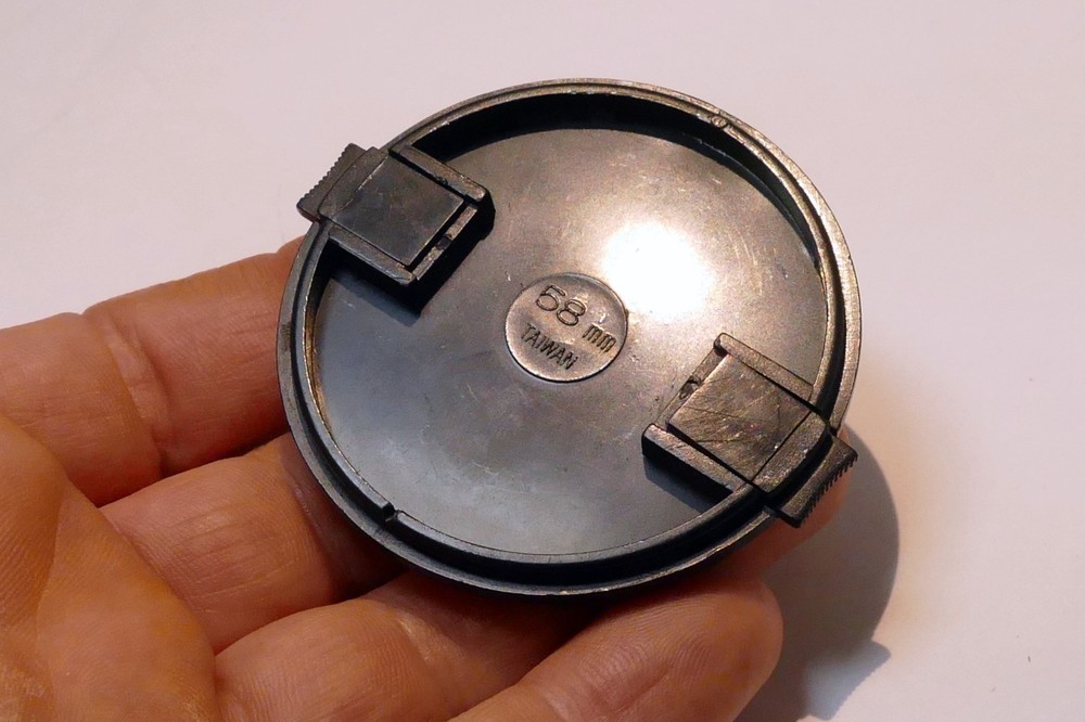 58mm Snap on type Front Lens Cap for 18-55mm IS
