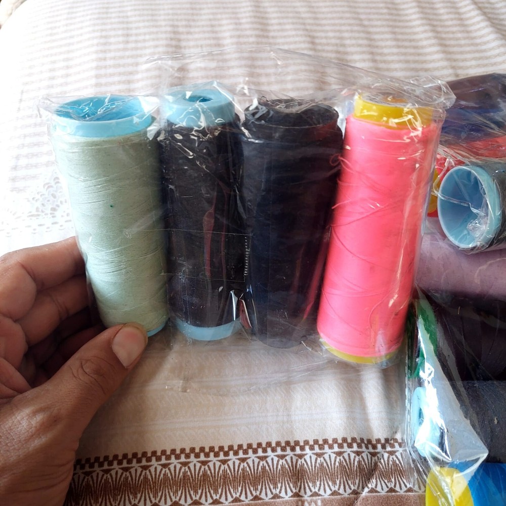 4 Colors Cone Thread For All Purpose Thread Bobbin 10CM*3CM
