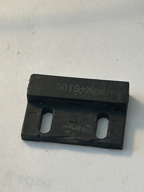 993659 Magnet