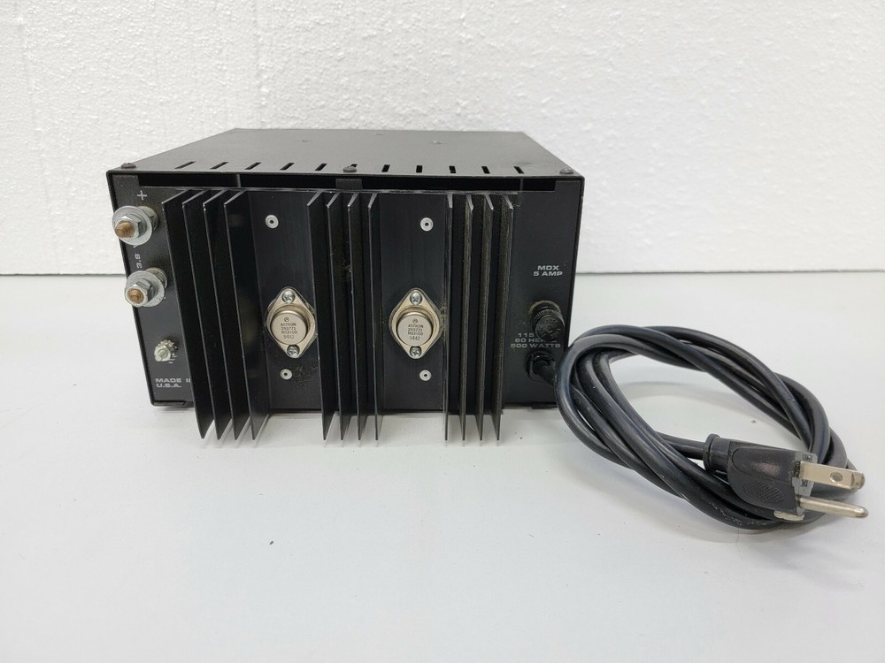 Astron RS 20A Regulated Linear Power Supply 13.8 Vdc Peak.
