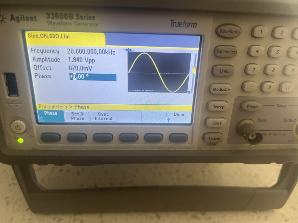 AGILENT KEYSIGHT 33500B TRUEFORM WAVEFORM GENERATOR