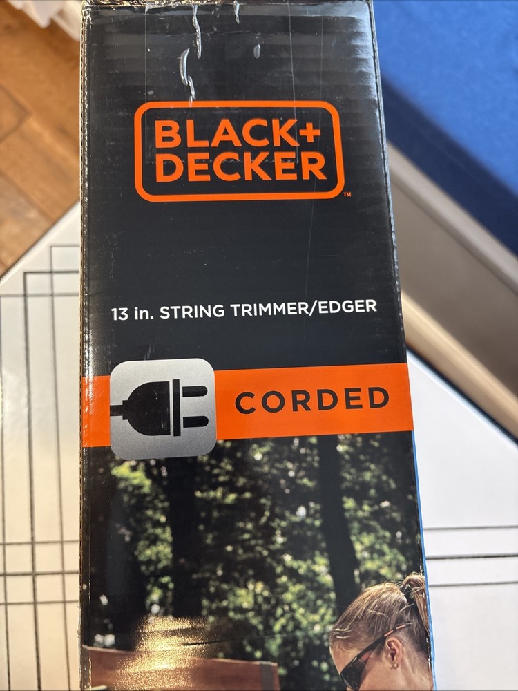 Black & Decker ST8600 5Amp Corded 13 In.String Trimmer/Edger