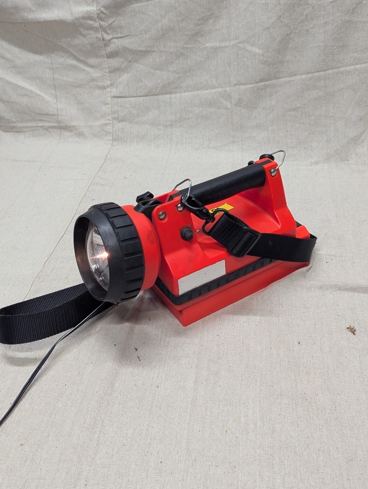 Streamlight LiteBox EMS Firefighter Flashlight With Charger