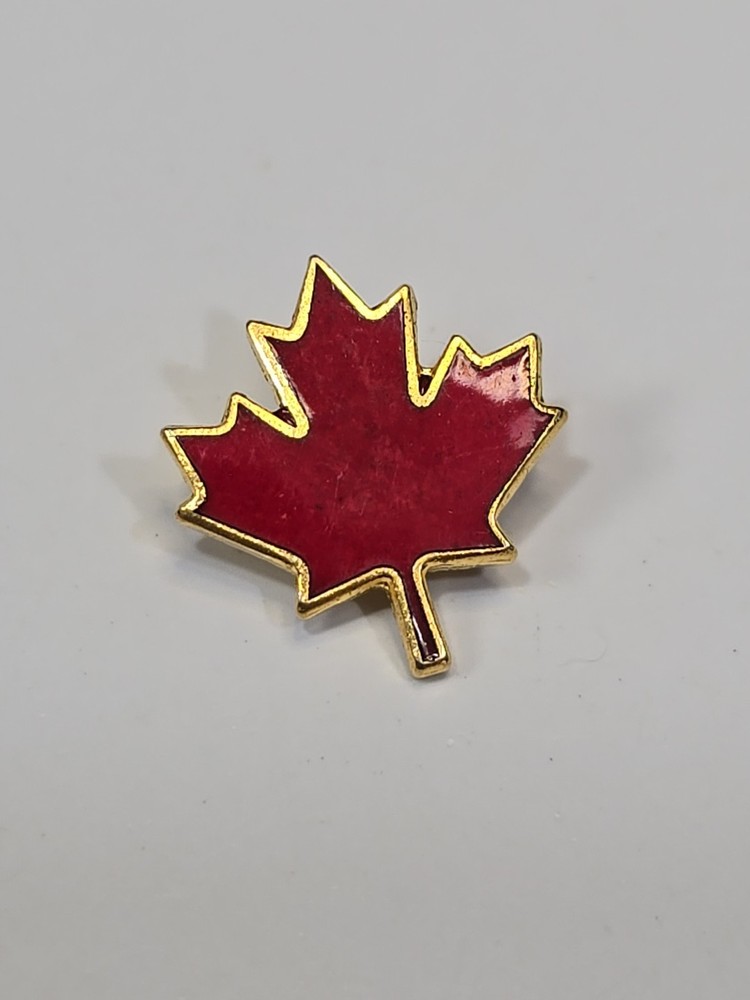 Canada Maple Leaf Souvenir Lapel Pin Very Small Size