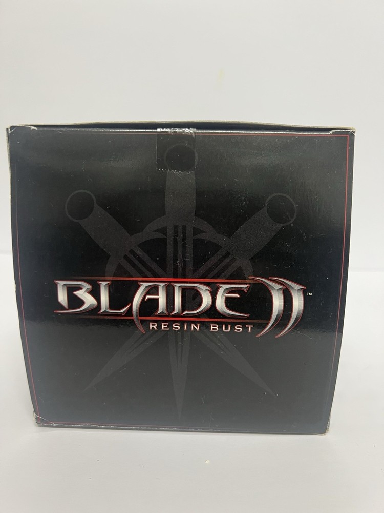 Blade II Resin Bust Marvel 2002 Diamond Select / Dynamic Forces w/ Original Box
