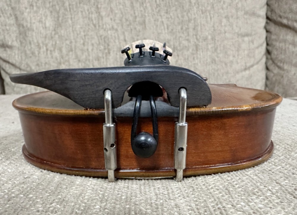 Used Classical Strings VN090-1/8 Size Advanced Violin Outfit