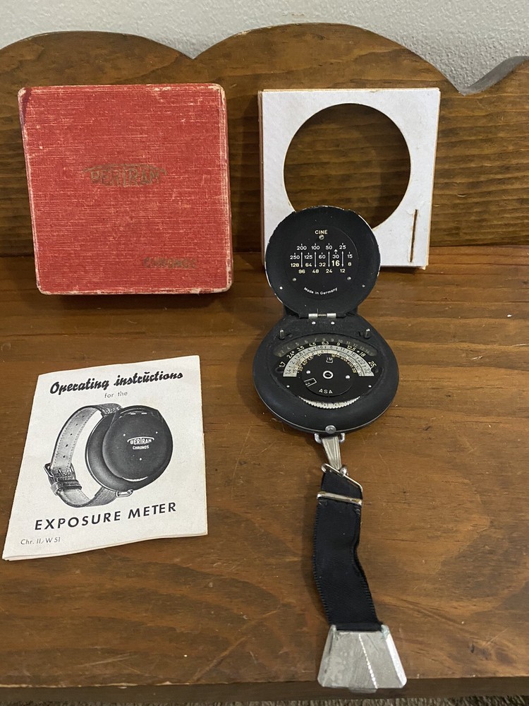 Vintage Bertram Chronos Germany Exposure Meter in Original Box