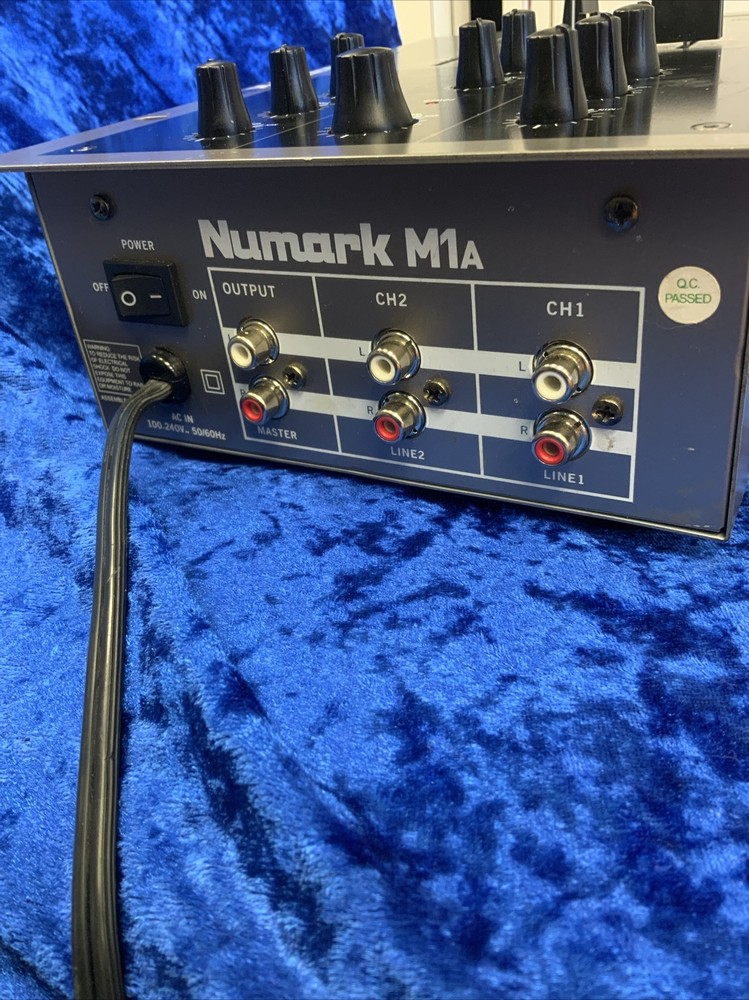 Numark M1A 2-Channel Compact Scratch DJ