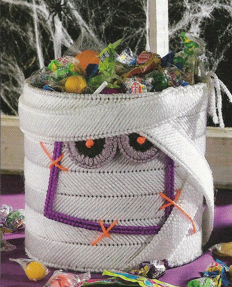 MUNCHY MUMMY HALLOWEEN CANDY BASKET HOLDER PLASTIC CANVAS PATTERN INSTRUCTIONS