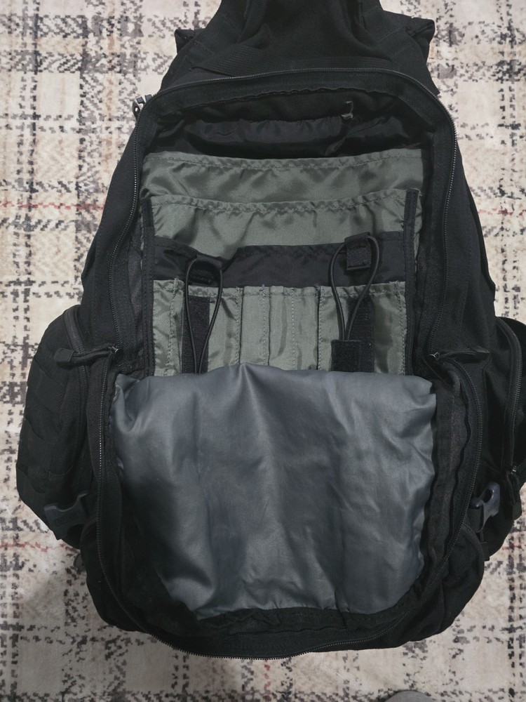 Camelbak Maximum Gear Hydration Pack Backpack Military Black