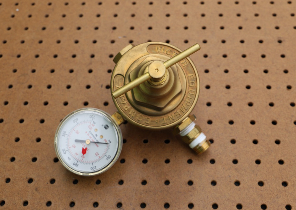 VICTOR L700C HIGH FLOW LINE REGULATOR