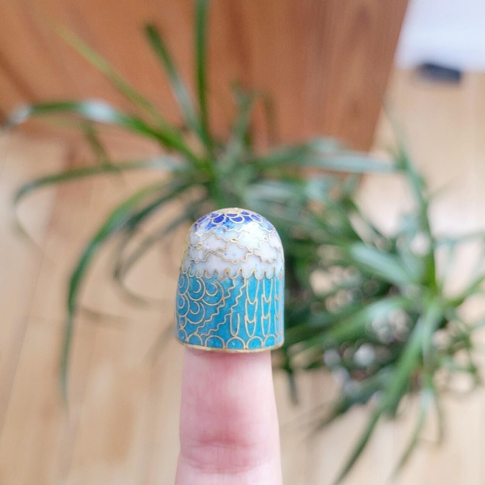*RARE* Vintage Cloisonne Bird Thimble