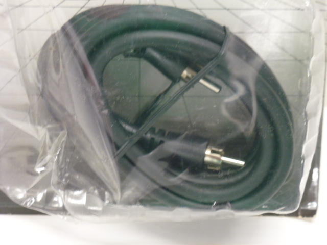 NEW! DUR-ABLE 6' LONG SHIELDED AUDIO CABLE, RCA PLUG to RCA PLUG, B5132