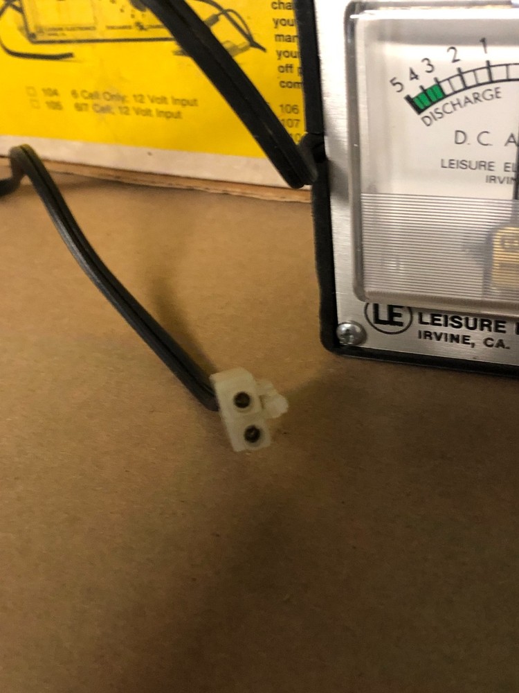 LEISURE ELECTRONICS AUTO CHARGER #107