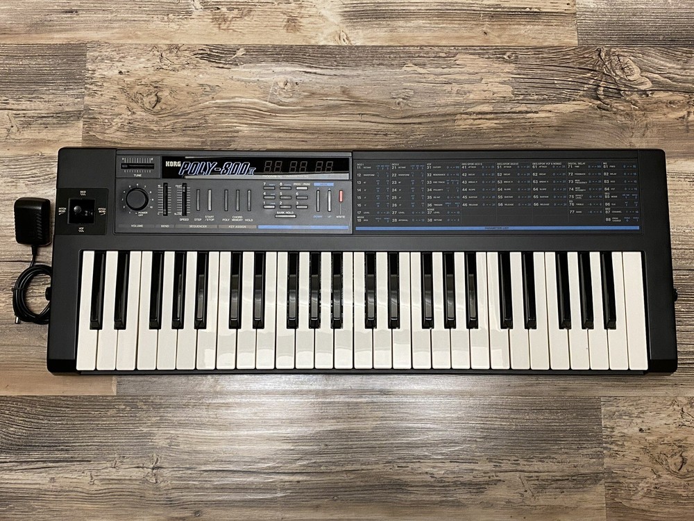 Korg Poly-800 II Additive Square Waveform Polyphonic Synthesizer 49 Keys Clean