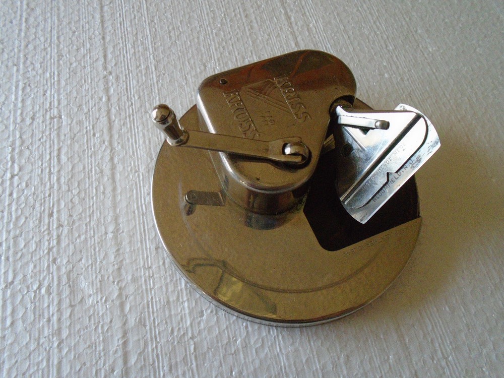 Vintage Kriss Kross Razor Blade Sharpener