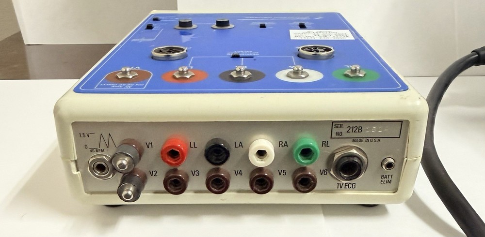 Dynatech Model 212B Patient Simulator: ECG Complex, Respiration, Blood Pressure