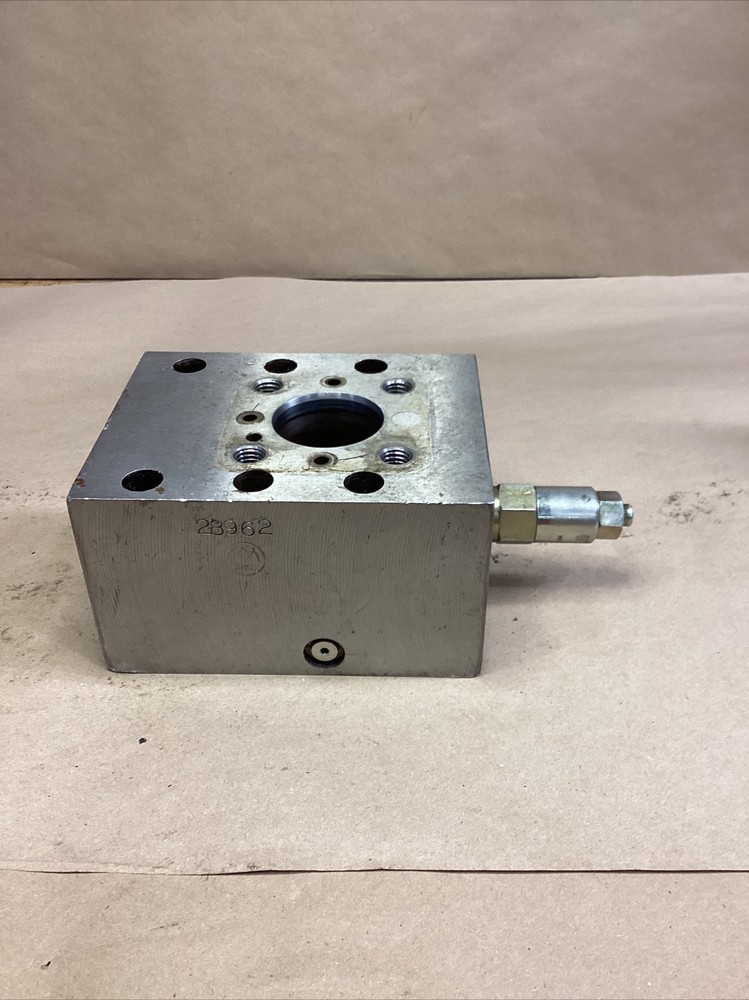 Vickers Hydraulic Valve 28962 #304h57fml