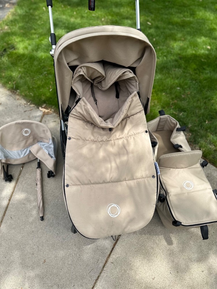 Pre-Owned Bugaboo Chameleon 3 in Sand Colour-Full Set